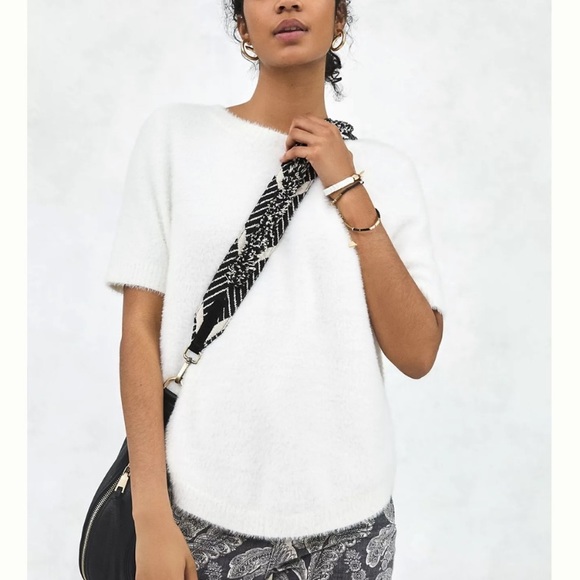 Anthropologie Tops - Anthropologie Marianna Eyelash Pullover - NWT